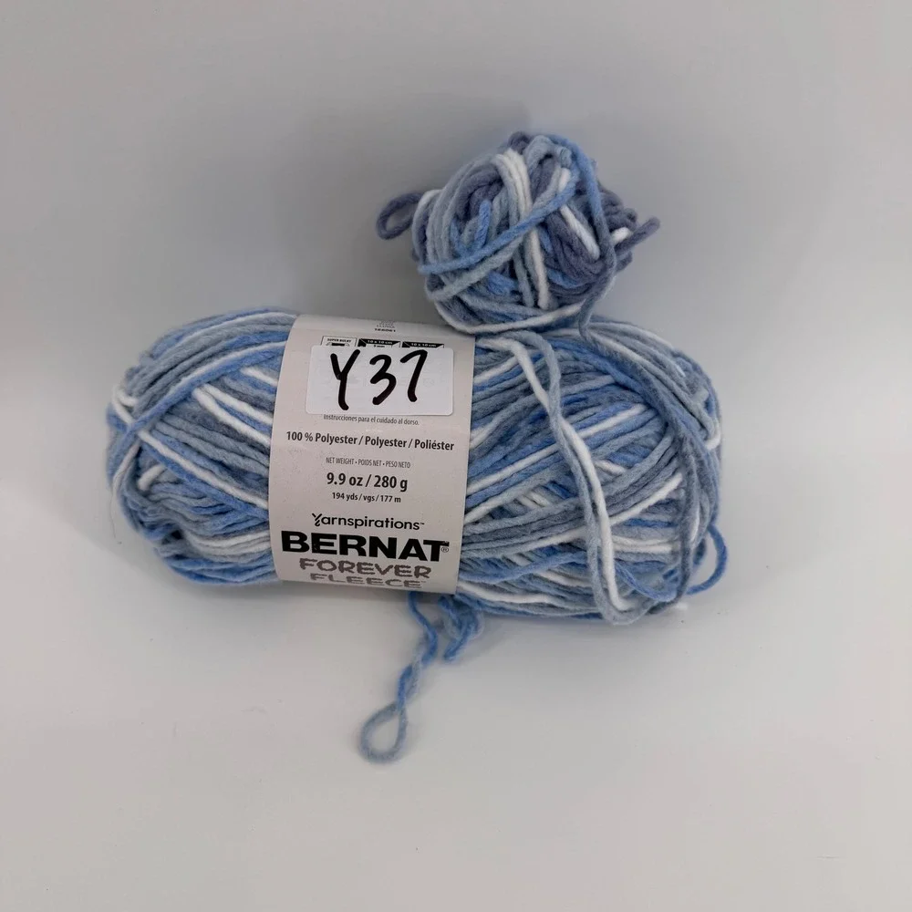 Bernat Forever Fleece Yarn Blue Mix‎ Bulky Weight 5 9.9oz 280g Knitting Crochet